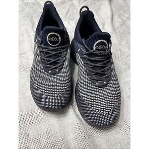 Snibbs Orbit Blueberry Jam Workplace‎ Athletic Slip On Sneakers Men 7.5 Women 9
